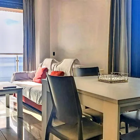Inviting In With Shared Pool Apartment