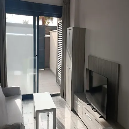 Apartment Inviting In With Shared Pool
