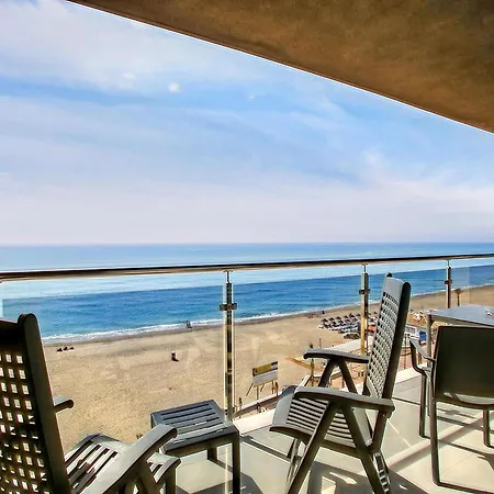 Apartamento Inviting In With Shared Pool Fuengirola