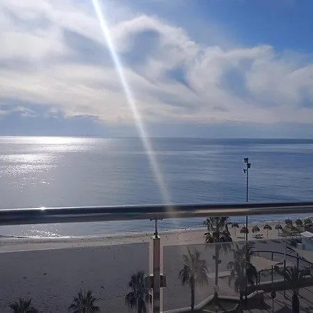 Inviting In With Shared Pool Appartement Fuengirola