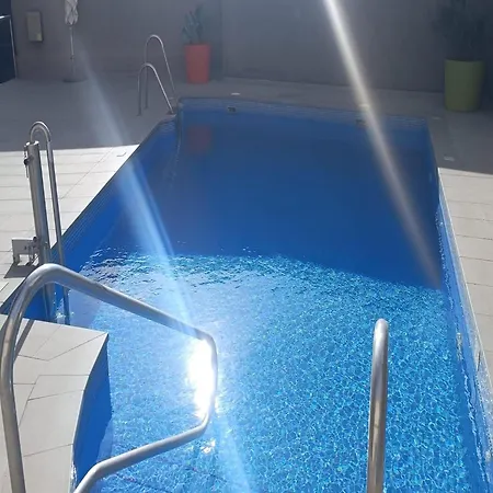 Inviting In With Shared Pool * 푸엔히롤라